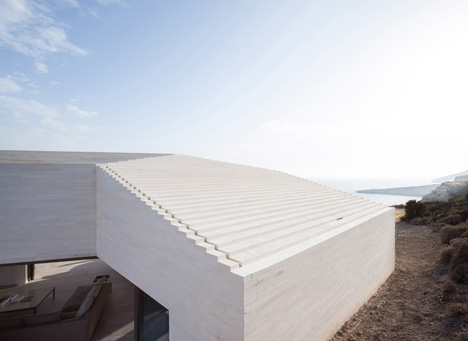 VNC House in Milos by decaArchitecture