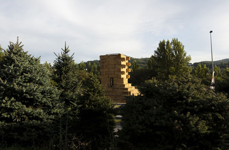 Agricultural Mountain by Grupo IUT