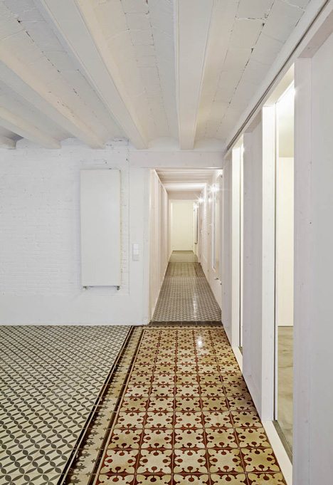 Apartment refurbishment in Gràcia by Vora Arquitectura Apartment refurbishment in Gràcia by Vora Arquitectura