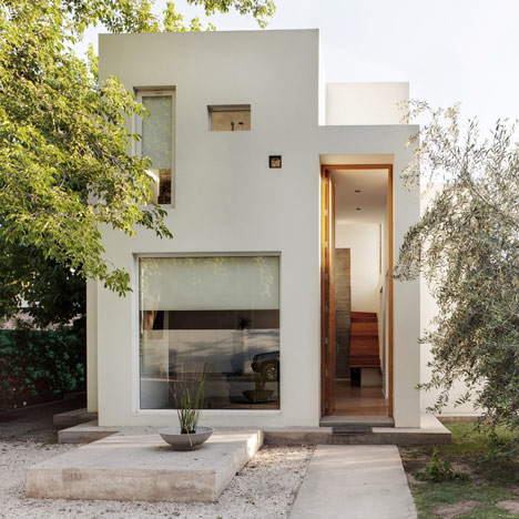 Casa Besares by Arquinoma