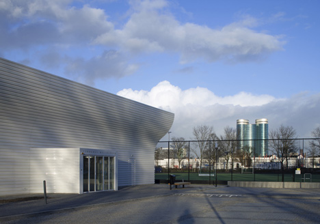 Gym Hall Nieuw Welgelegen by NL Architects