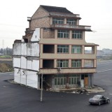 House in middle of Chinese motorway demolished