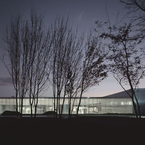 Louvre Lens by SANAA and Imrey Culbert