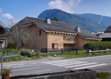 Villa Solaire by JKA and FUGA