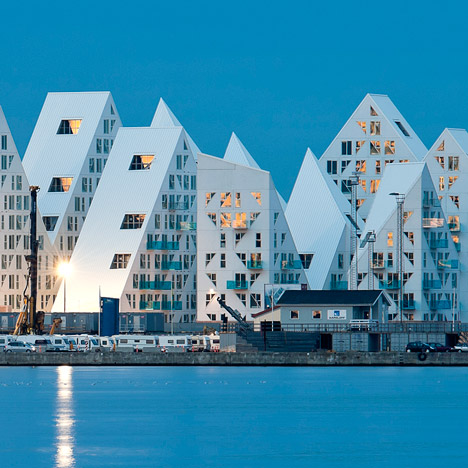 Dezeen Mail #135