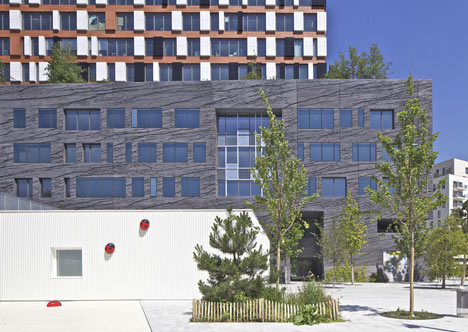 Giraffe Childcare Centre by Hondelatte Laporte Architectes Giraffe Childcare Centre by Hondelatte Laporte Architectes