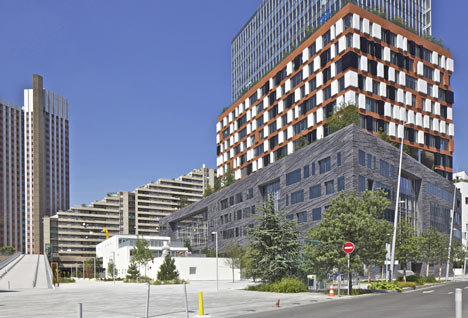 Giraffe Childcare Centre by Hondelatte Laporte Architectes Giraffe Childcare Centre by Hondelatte Laporte Architectes