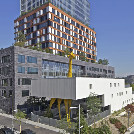 Giraffe Childcare Centre by Hondelatte Laporte Architectes Giraffe Childcare Centre by Hondelatte Laporte Architectes