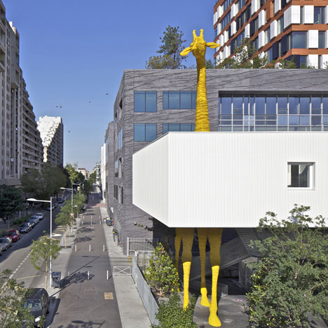 Giraffe Childcare Centre by Hondelatte Laporte Architectes Giraffe Childcare Centre by Hondelatte Laporte Architectes