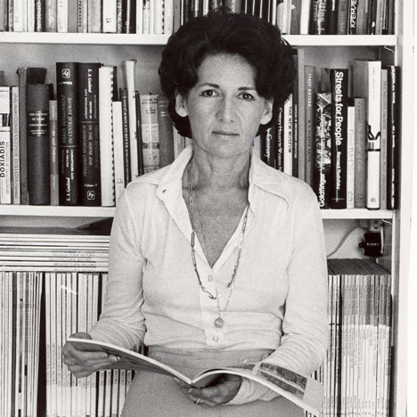 Ada Louise Huxtable, photo by Garth Huxtable