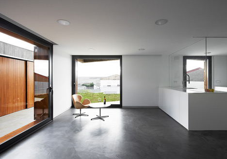 Casa MP in Sesma by Alcolea+Tárrago Arquitectos