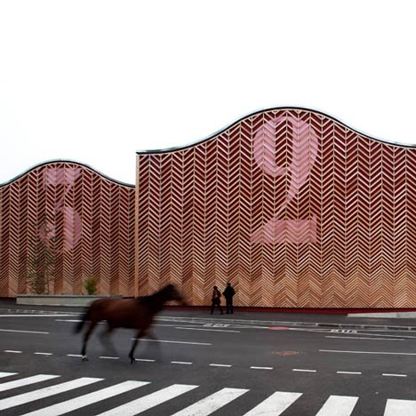 Cine 32 by Encore Heureux
