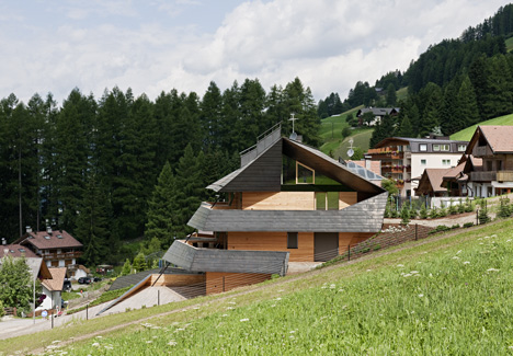Dolomitenblick by Plasma Studio
