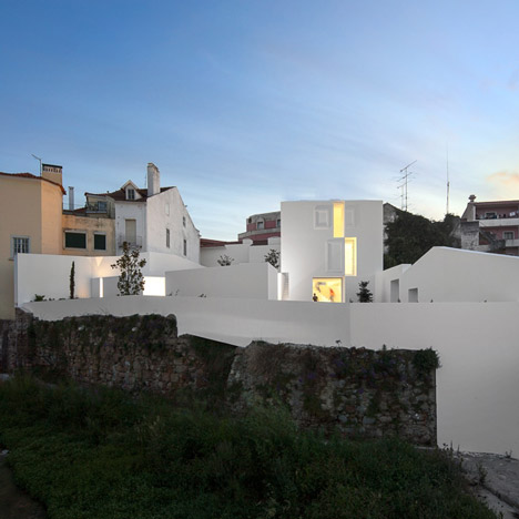 House in Alcobaca by Aires Mateus House in Alcobaca by Aires Mateus