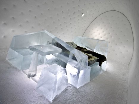 Iceberg by Wouter Biegelaar at Icehotel Iceberg by Wouter Biegelaar at Icehotel