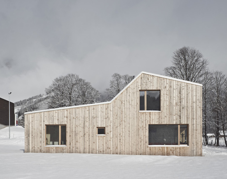 Medical practice in Ramsau by Hammerschmid Pachl Seebacher Architekten Medical practice in Ramsau by Hammerschmid Pachl Seebacher Architekten
