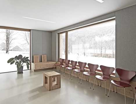 Medical practice in Ramsau by Hammerschmid Pachl Seebacher Architekten Medical practice in Ramsau by Hammerschmid Pachl Seebacher Architekten