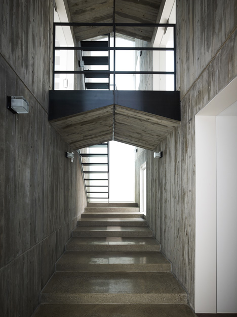 Takanawa House by Hiroyuki Ito Takanawa House by Hiroyuki Ito