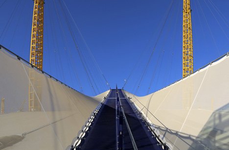 Up at the O2 by Rogers Stirk Harbour + Partners Up at the O2 by Rogers Stirk Harbour + Partners