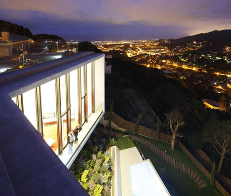 X House by Cadaval & Solà-Morales X House by Cadaval & Solà-Morales