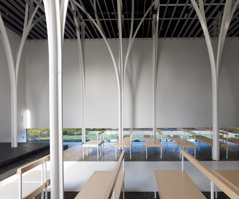 Forest Chapel by Hironaka Ogawa and Associates Forest Chapel by Hironaka Ogawa and Associates