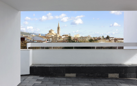Binissalem School Complex by RipollTizon Binissalem School Complex by RipollTizon
