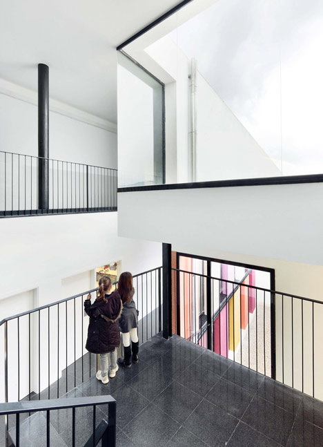 Binissalem School Complex by RipollTizon Binissalem School Complex by RipollTizon