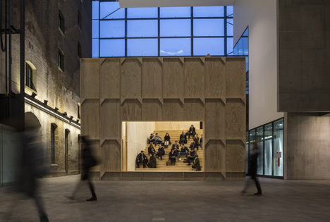 Black Maria by Richard Wentworth and GRUPPE Black Maria by Richard Wentworth and GRUPPE
