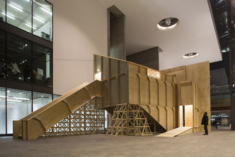 Black Maria by Richard Wentworth and GRUPPE Black Maria by Richard Wentworth and GRUPPE