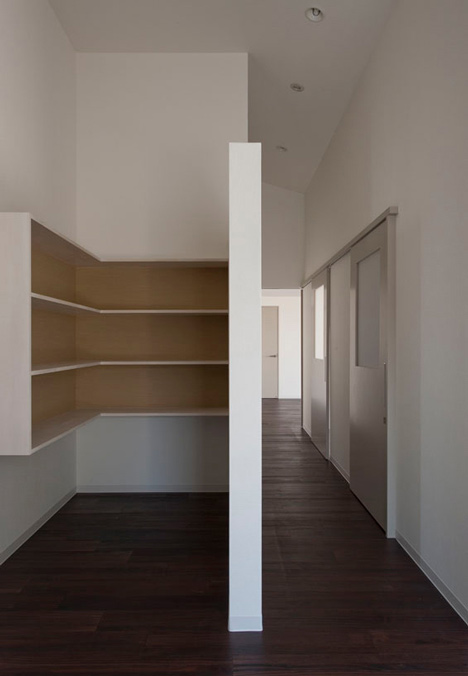 Cafe Cross by FORM/Kouichi Kimura Architects Cafe Cross by FORM/Kouichi Kimura Architects