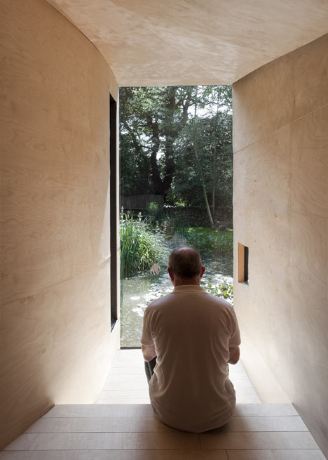 Forest Pond House by TDO
