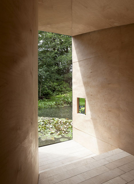 Forest Pond House by TDO