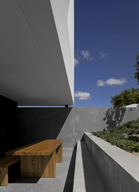 Quinta dos Alcoutins by GGLLatelier Quinta dos Alcoutins by GGLLatelier
