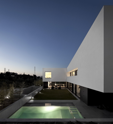 Quinta dos Alcoutins by GGLLatelier Quinta dos Alcoutins by GGLLatelier