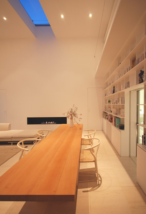 Library House by Shinichi Ogawa and Associates Library House by Shinichi Ogawa and Associates
