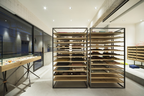 OtsukaGofukuten kimono store by Yusuke Seki OtsukaGofukuten kimono store by Yusuke Seki