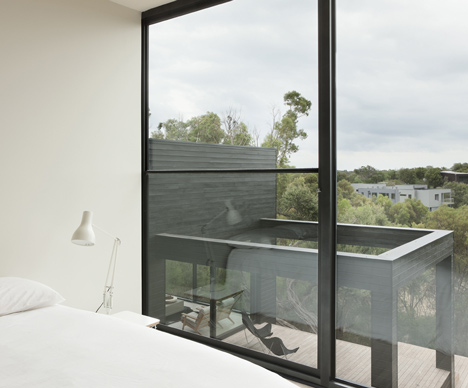 Ridge Road Residence by Studio Four