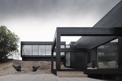Ridge Road Residence by Studio Four