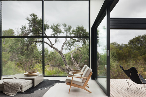 Ridge Road Residence by Studio Four