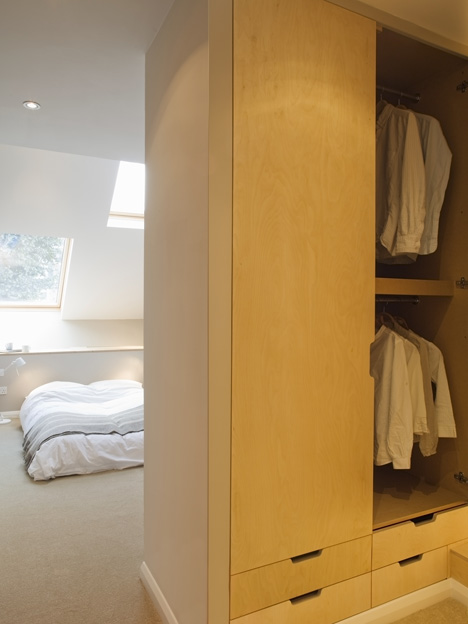 Slim House by Alma-nac Slim House by Alma-nac