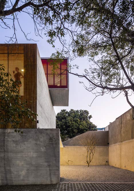 Studio R by Studio MK27 Studio R by Studio MK27