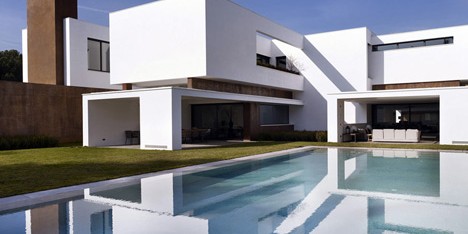 Vivienda en la Moraleja by DAHL&GHG
