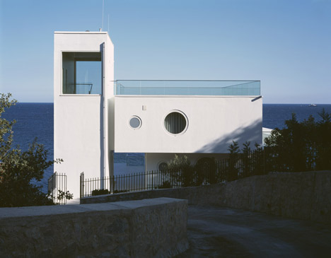 Foros Yacht House by Robin Monotti Architects Foros Yacht House by Robin Monotti Architects