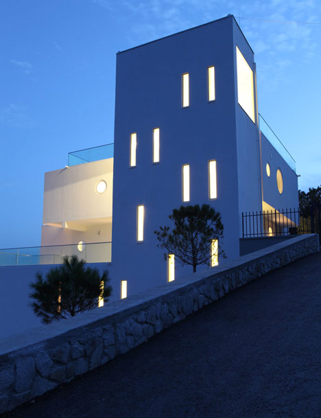 Foros Yacht House by Robin Monotti Architects Foros Yacht House by Robin Monotti Architects