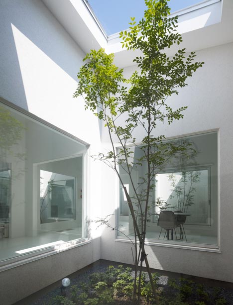 Chiyodanomori Dental Clinic by Hironaka Ogawa Chiyodanomori Dental Clinic by Hironaka Ogawa