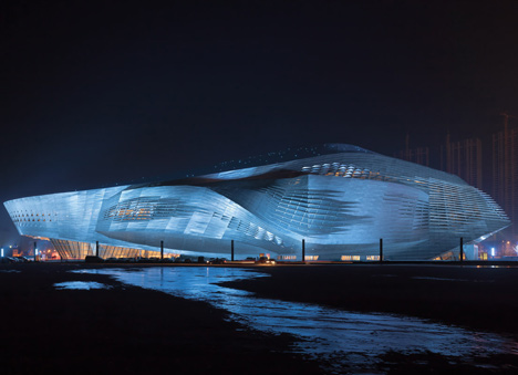 Dalian International Conference Center by Coop Himmelb(l)au Dalian International Conference Center by Coop Himmelb(l)au