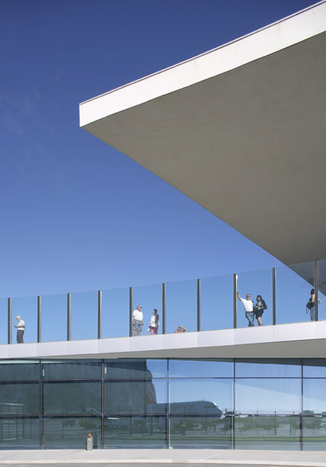 Gibraltor Airport by Bblur Architecture and 3DReid Gibraltor Airport by Bblur Architecture and 3DReid