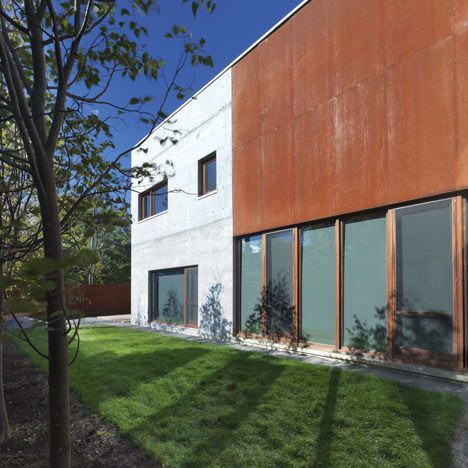 La Maison Beaumont by Henri Cleinge Architecte La Maison Beaumont by Henri Cleinge Architecte