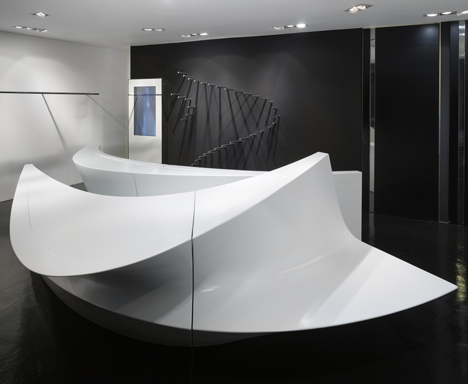 Neil Barrett Shop in Shop by Zaha Hadid Architects Neil Barrett Shop in Shop by Zaha Hadid Architects