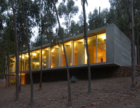 Omnibus House by Gubbins Arquitectos
